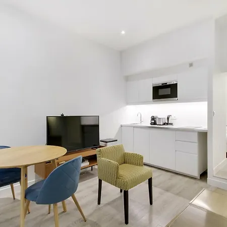 Pick A Flat's In Batignolles - Passage Cardinet Parigi